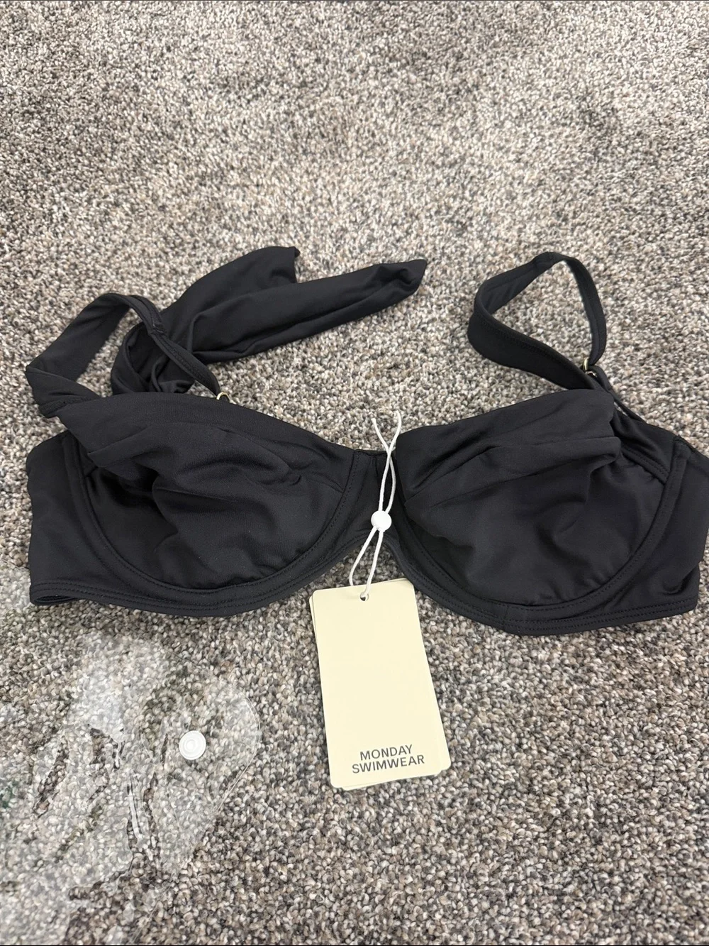 Monday Swimwear Sorrento Top size S/L Small Band Large Cup